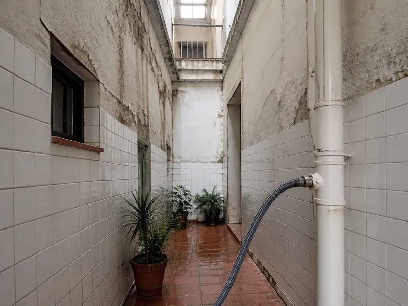 Desatasco de bajante en una finca de Russafa en Calle de Cádiz, Russafa